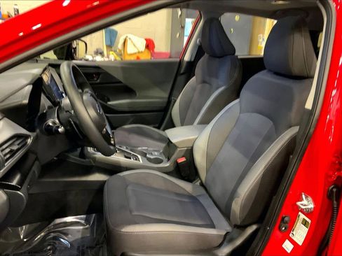 Used 2025 Subaru Crosstrek 2.0i Premium image 7