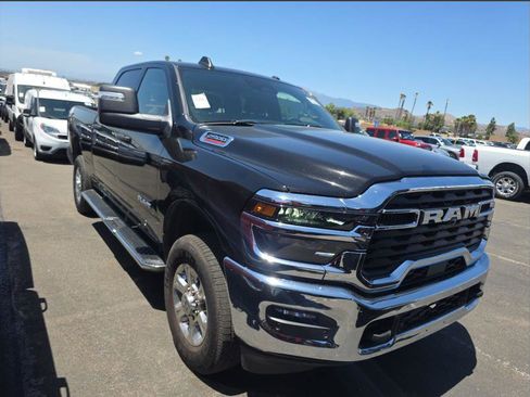 Used 2026 RAM 2500 Big Horn AWD/4WD image 2