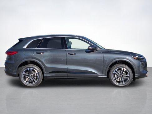 New 2026 Audi Q5 Premium AWD/4WD image 7
