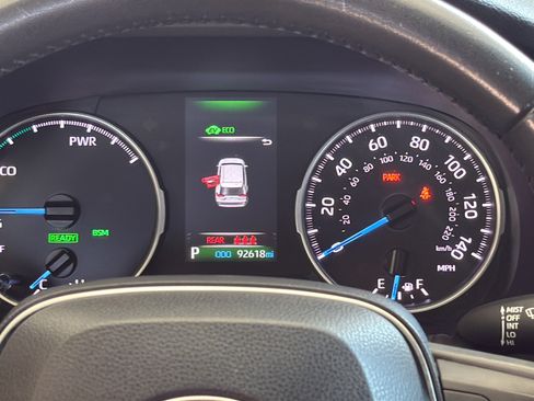 Used 2022 Toyota RAV4 SE AWD/4WD image 28