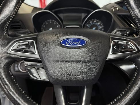 Used 2018 Ford Escape SE w/ SE Sport Appearance Package AWD/4WD image 15