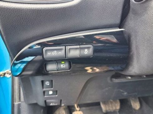 Used 2018 Toyota Prius Prime Plus image 22