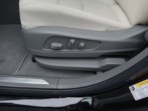 New 2026 Cadillac XT5 Premium Luxury w/ Driver Assist Package image 11