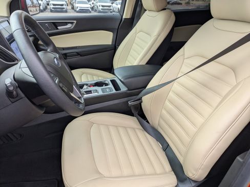 Used 2021 Ford Edge SEL w/ Convenience Package image 26