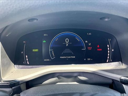 Used 2025 Toyota Camry SE FWD image 13