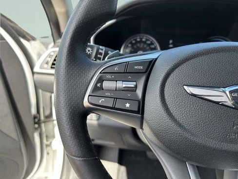 Used 2022 Genesis G70 2.0T w/ Prestige Package RWD image 30
