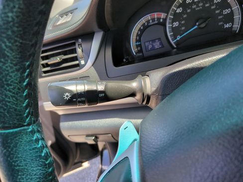 Used 2014 Toyota Camry SE FWD image 28