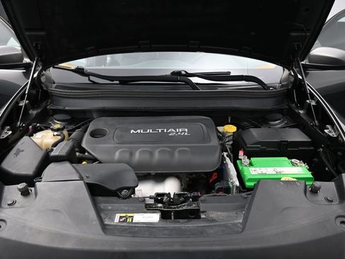 Used 2017 Jeep Cherokee Trailhawk AWD/4WD image 27