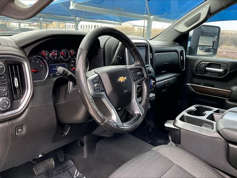 Used 2022 Chevrolet Silverado 2500 LT w/ Convenience Package image 18