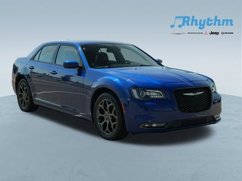 Used 2018 Chrysler 300 S AWD/4WD image 1