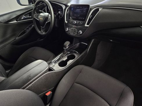 Used 2023 Chevrolet Malibu LT FWD image 27