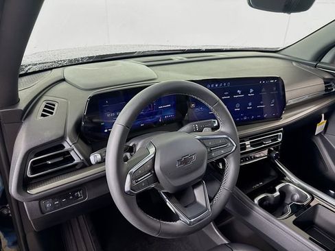 New 2026 Chevrolet Traverse LT image 9