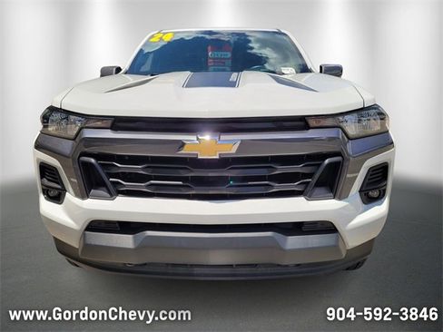 Used 2024 Chevrolet Colorado LT w/ LT Convenience Package image 9