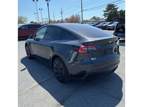 Used 2024 Tesla Model Y Long Range image 4
