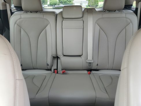 Used 2023 Lincoln Nautilus Reserve AWD/4WD image 19