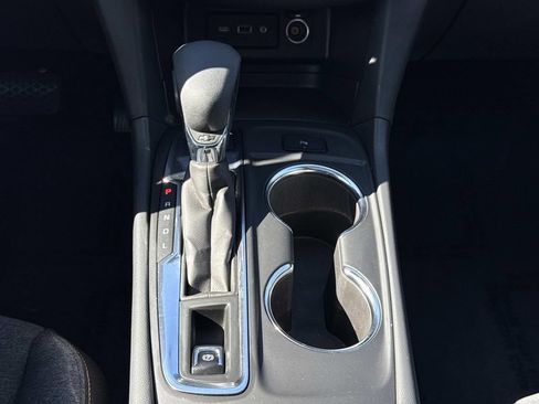 Used 2024 Chevrolet Equinox LT AWD/4WD image 8