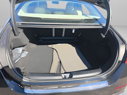 Certified 2026 Mercedes-Benz E 350 Sedan image 8