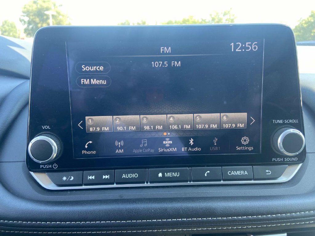 Used 2025 Nissan Rogue SV AWD/4WD image 19