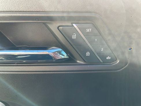 Used 2024 Chevrolet Colorado ZR2 w/ ZR2 Convenience Package III image 27