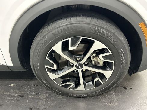 Certified 2023 Kia Sportage EX FWD image 8