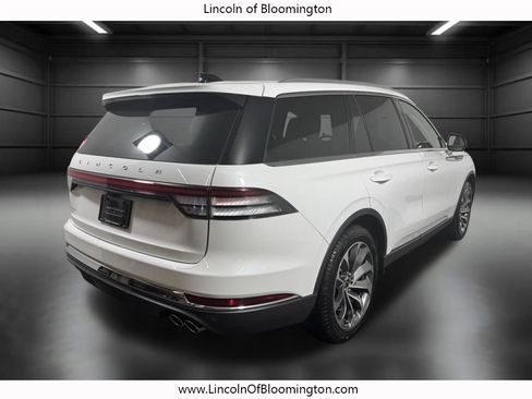 New 2026 Lincoln Aviator AWD image 7