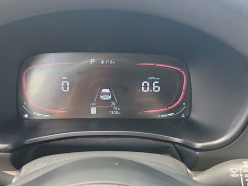 Used 2025 Kia Soul LX FWD image 20