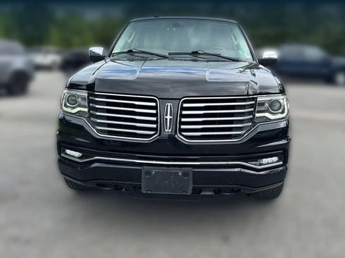 Used 2017 Lincoln Navigator L Reserve image 2