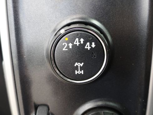 Used 2018 GMC Sierra 2500 SLE w/ SLE Preferred Package image 18