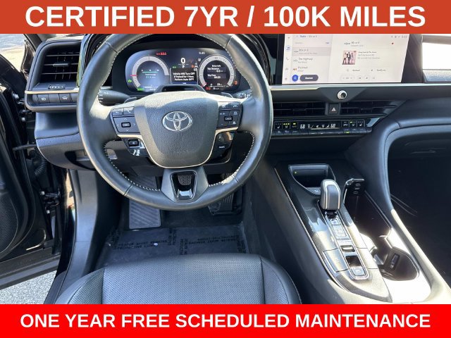 Used 2024 Toyota Crown Platinum AWD/4WD image 18
