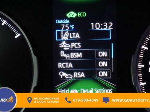 Used 2022 Toyota RAV4 XLE Premium AWD/4WD image 3