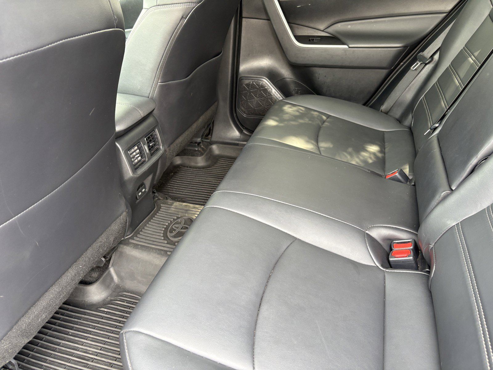 Used 2024 Toyota RAV4 XLE Premium w/ Weather Package AWD/4WD image 9
