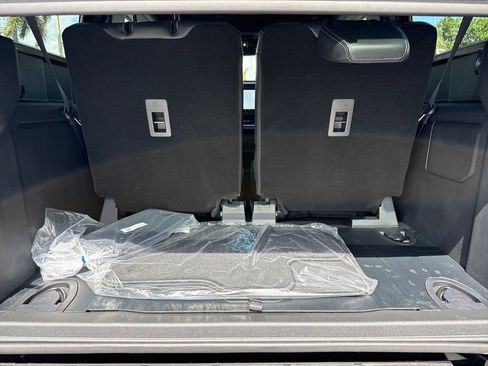 New 2025 Ford Bronco Badlands image 21