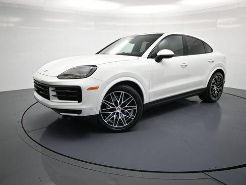 Used 2026 Porsche Cayenne Coupe AWD/4WD image 39