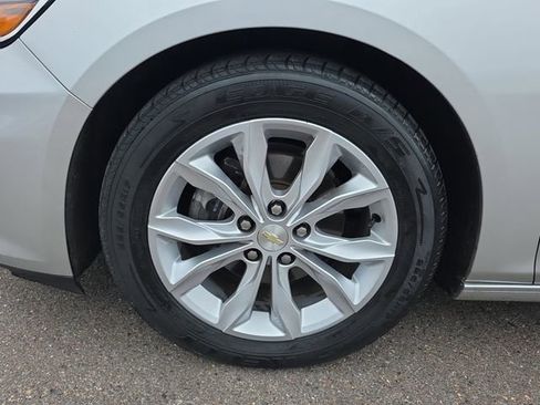 Used 2021 Chevrolet Malibu LT image 9