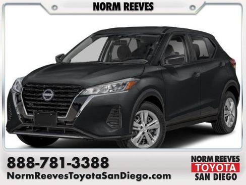 Used 2025 Nissan Kicks Play S image 1