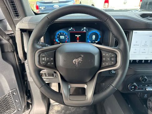 New 2025 Ford Bronco Badlands image 21