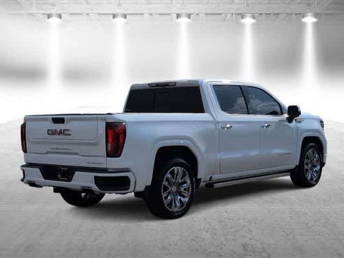 Used 2023 GMC Sierra 1500 Denali w/ Denali Reserve Package AWD/4WD image 8