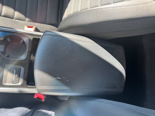 Used 2019 Ford Edge SE FWD image 20