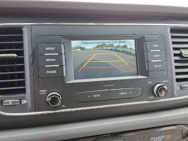 Used 2018 Kia Sedona LX FWD image 18