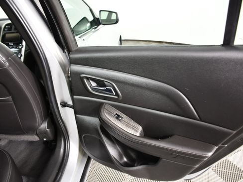 Used 2016 Chevrolet Malibu LTZ FWD image 41
