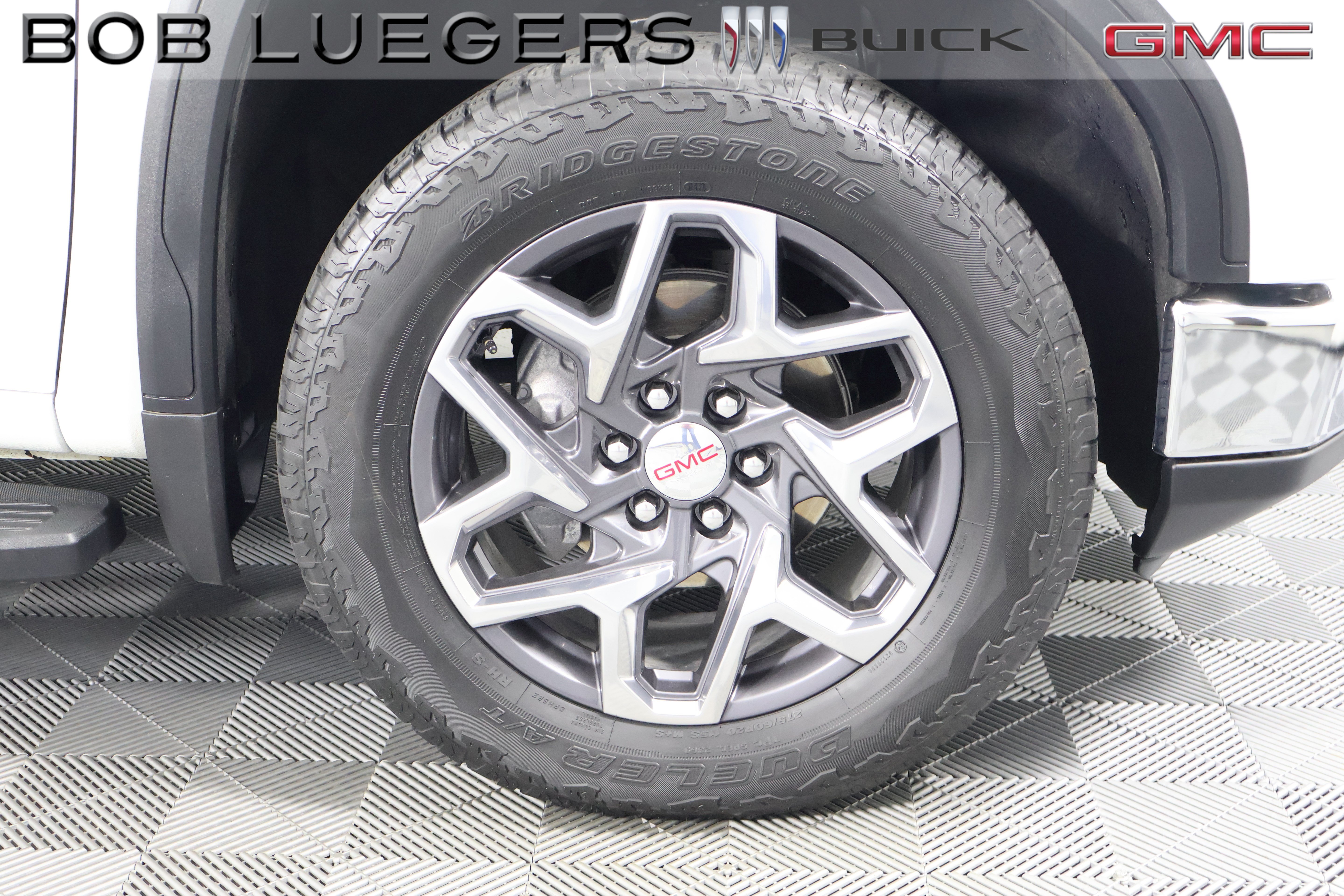 Certified 2025 GMC Sierra 1500 SLT w/ SLT Premium Plus Package AWD/4WD image 3