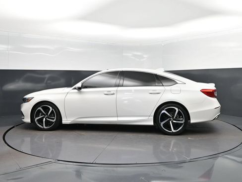 Used 2019 Honda Accord Sport image 4