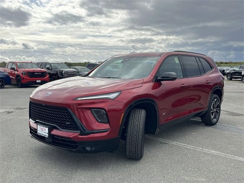 New 2026 Buick Enclave Sport Touring image 7