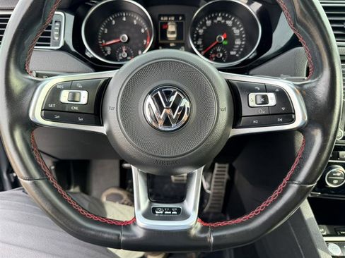 Used 2017 Volkswagen Jetta GLI FWD image 29