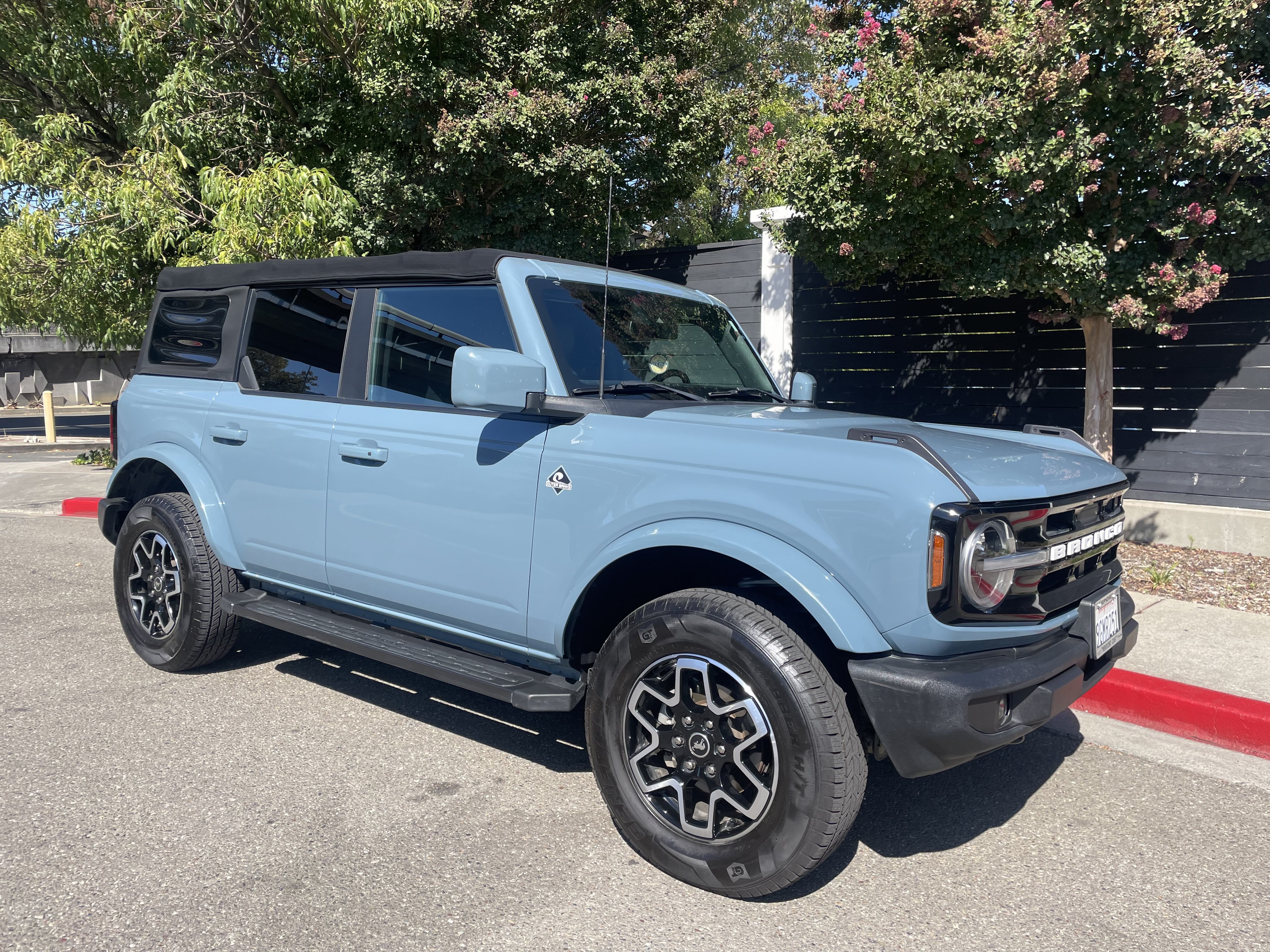 Used 2021 Ford Bronco Outer Banks AWD/4WD image 4