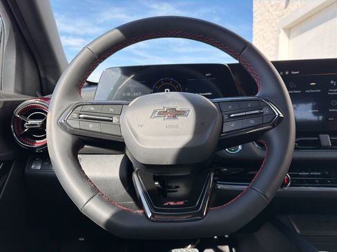 New 2026 Chevrolet Equinox RS image 10