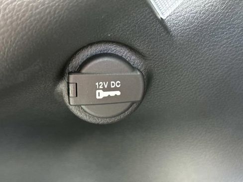 Used 2022 Jeep Compass Trailhawk w/ Trailhawk Convenience Group AWD/4WD image 29