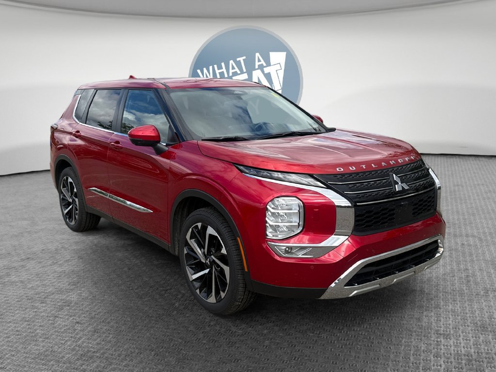 Used 2022 Mitsubishi Outlander SE AWD/4WD image 1