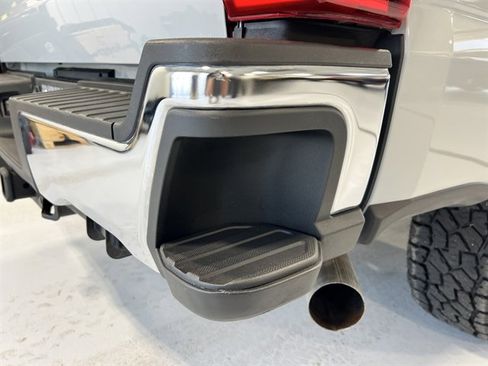 Used 2025 Ford F250 XLT image 21