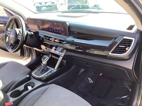 Used 2024 Kia Seltos X-Line AWD/4WD image 38